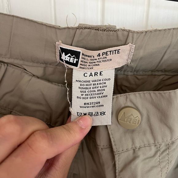 REI Convertable Pants!! - Picture 4 of 5